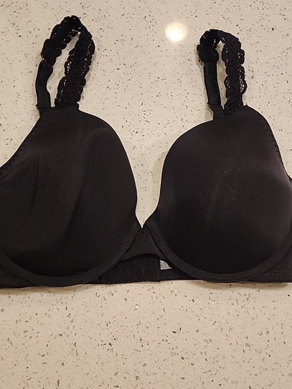 Natori Bra 32D Black Underwire Lined 12050